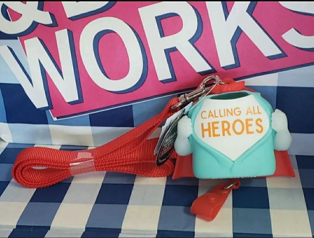 BBW Calling ALL HEROS Wearable Lanyard PocketBac Holder w. Retractable ID